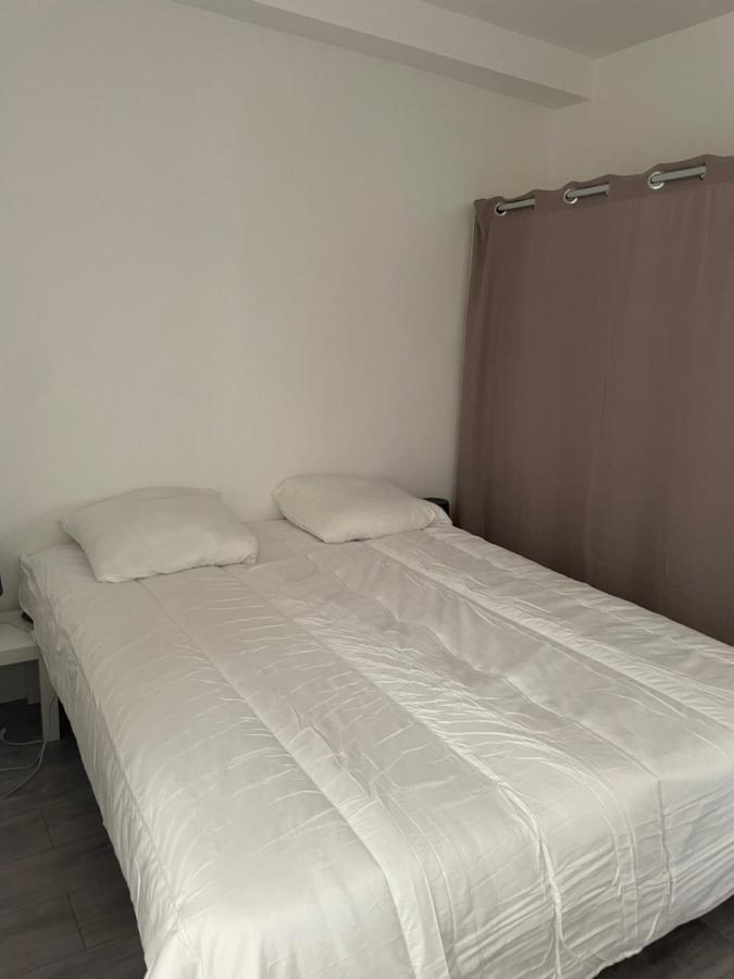 Apartmán Sci Dbsn Lagny Exteriér fotografie