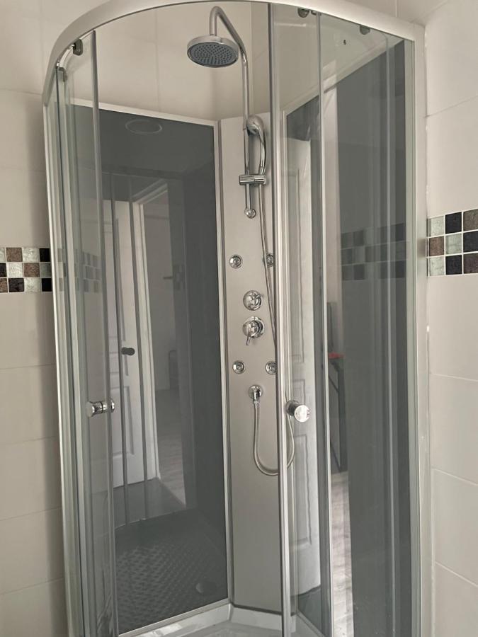 Apartmán Sci Dbsn Lagny Exteriér fotografie
